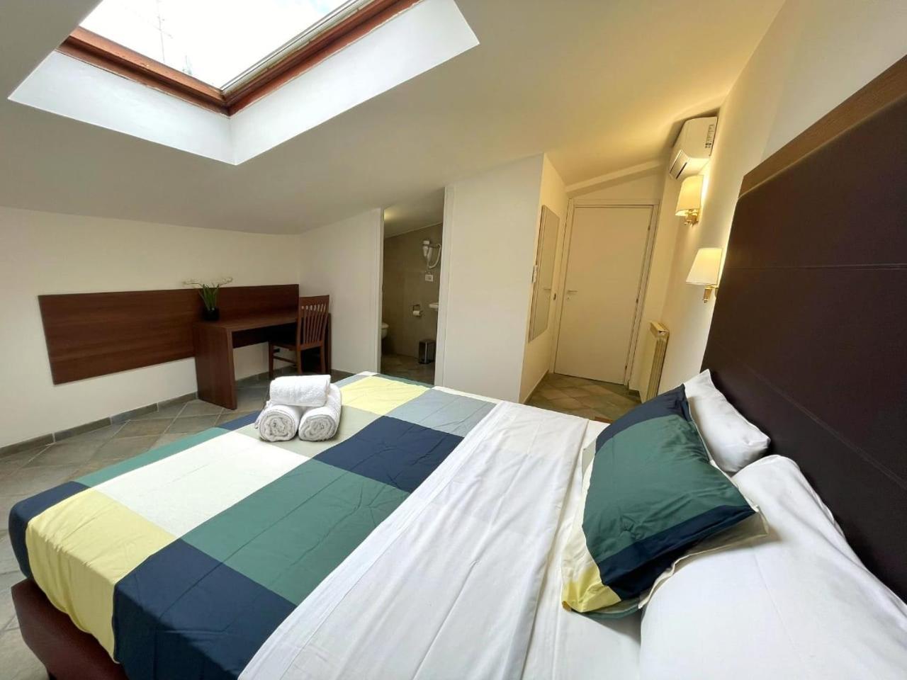 Attic Garden Hotel Рим Екстериор снимка