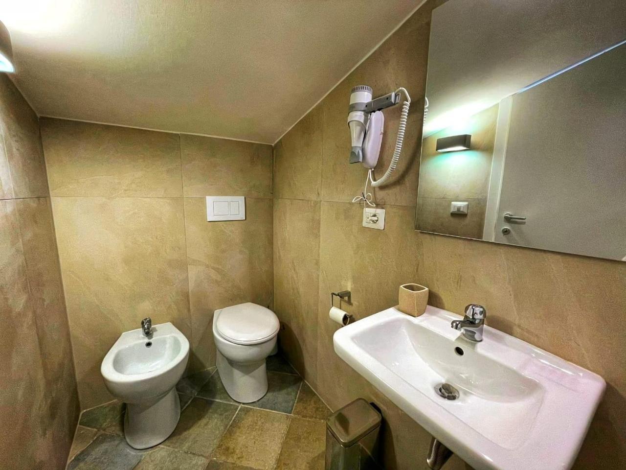 Attic Garden Hotel Рим Екстериор снимка