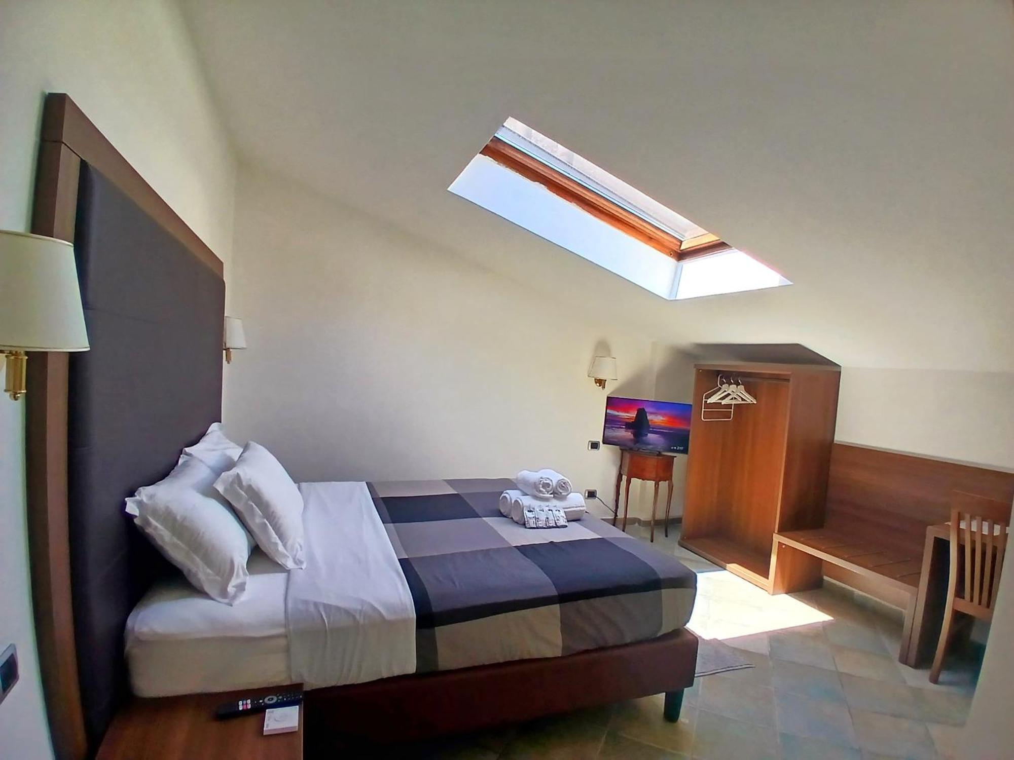 Attic Garden Hotel Рим Екстериор снимка