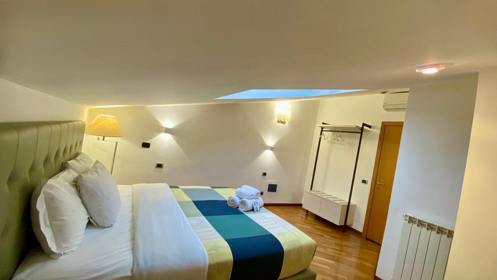 Attic Garden Hotel Рим Екстериор снимка